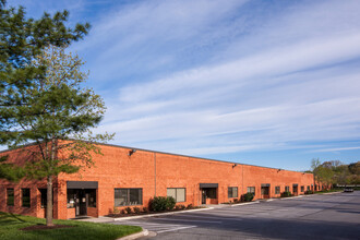 1500 Caton Center Dr, Arbutus, MD à louer Photo de l’immeuble– Image 1 sur 1