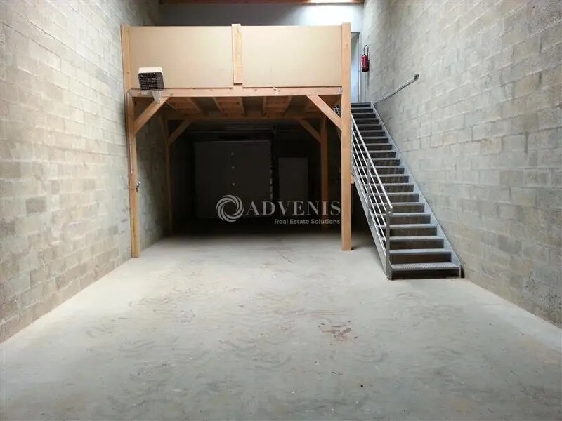 Local d’activités dans Ozoir-la-Ferrière à louer Photo intérieure– Image 1 sur 8