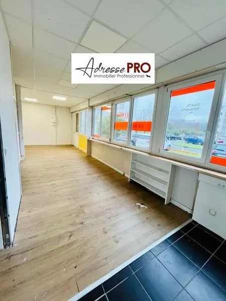 Local commercial dans Mérignac à louer Photo intérieure– Image 1 sur 3
