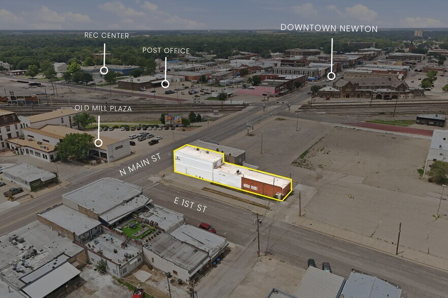 302 N Main St, Newton, KS à vendre - Photo de l’immeuble – Image 2 sur 40