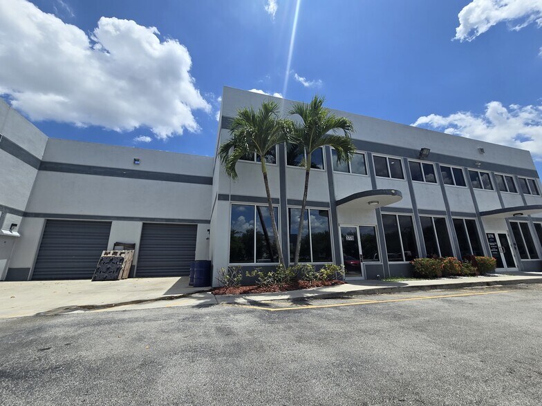 3760-3788 NW 124th Ave, Coral Springs, FL à vendre - Photo de l’immeuble – Image 1 sur 13