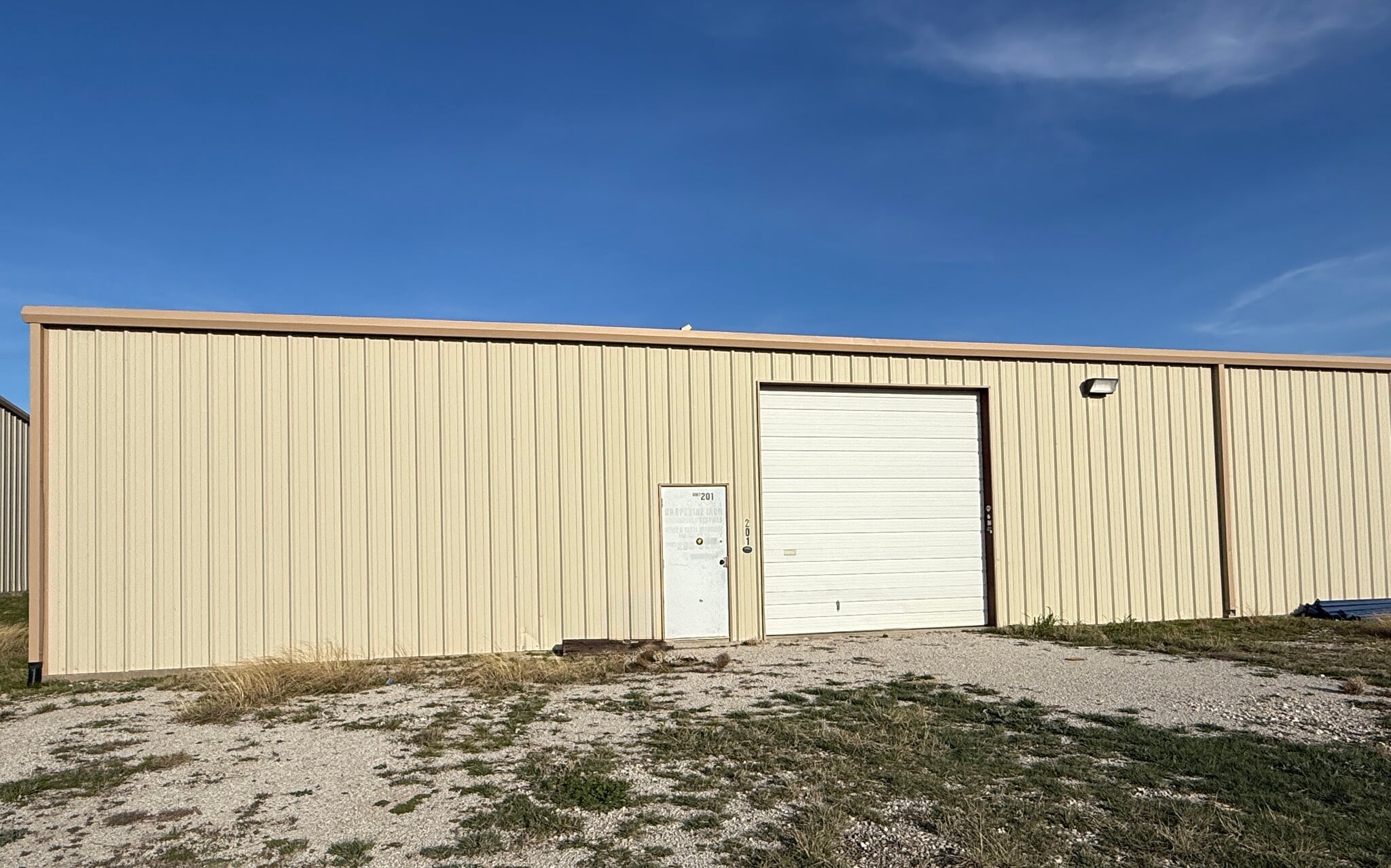 900 Utility Rd, Sanger, TX à louer Photo de l’immeuble– Image 1 sur 3