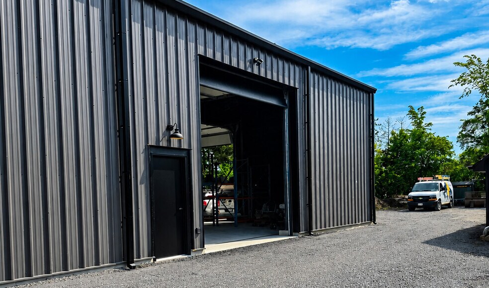 2775 Carp Rd, Carp, ON à louer - Photo de l’immeuble – Image 3 sur 6