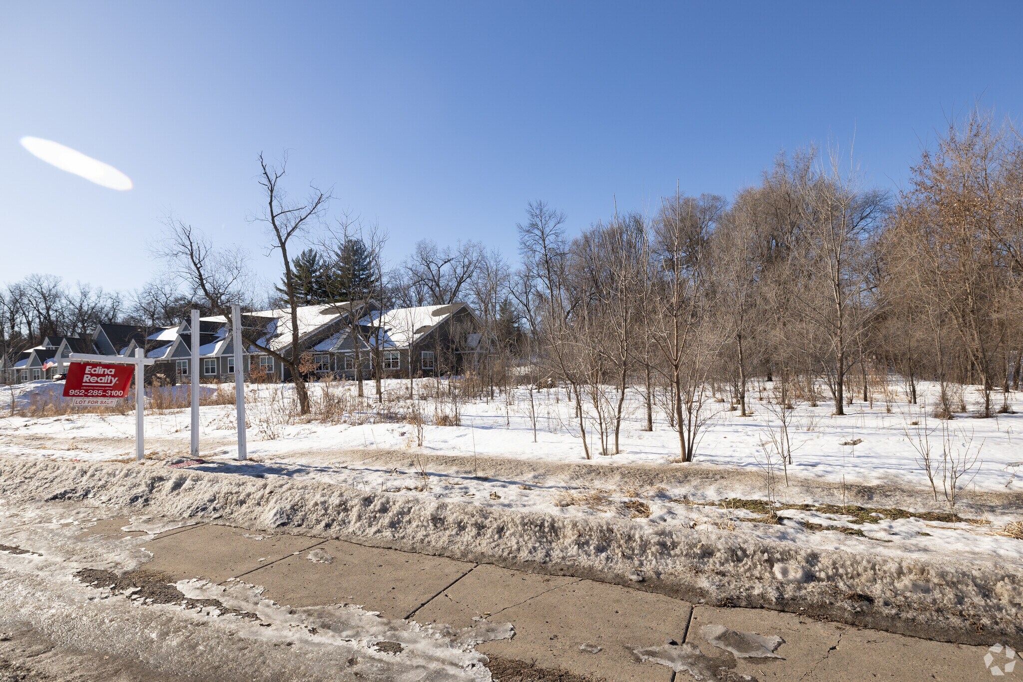 3517 Douglas Dr N, Crystal, MN à vendre Photo principale– Image 1 sur 3