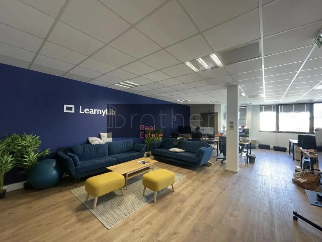 Bureau dans Pessac à louer Photo intérieure– Image 1 sur 6