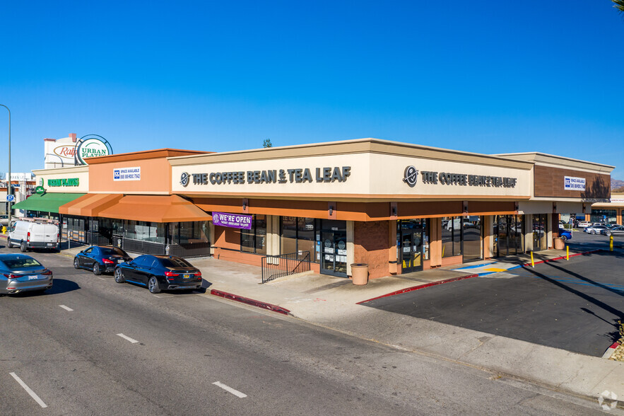 21777-21949 Ventura Blvd, Woodland Hills, CA à louer - Photo de l’immeuble – Image 3 sur 5