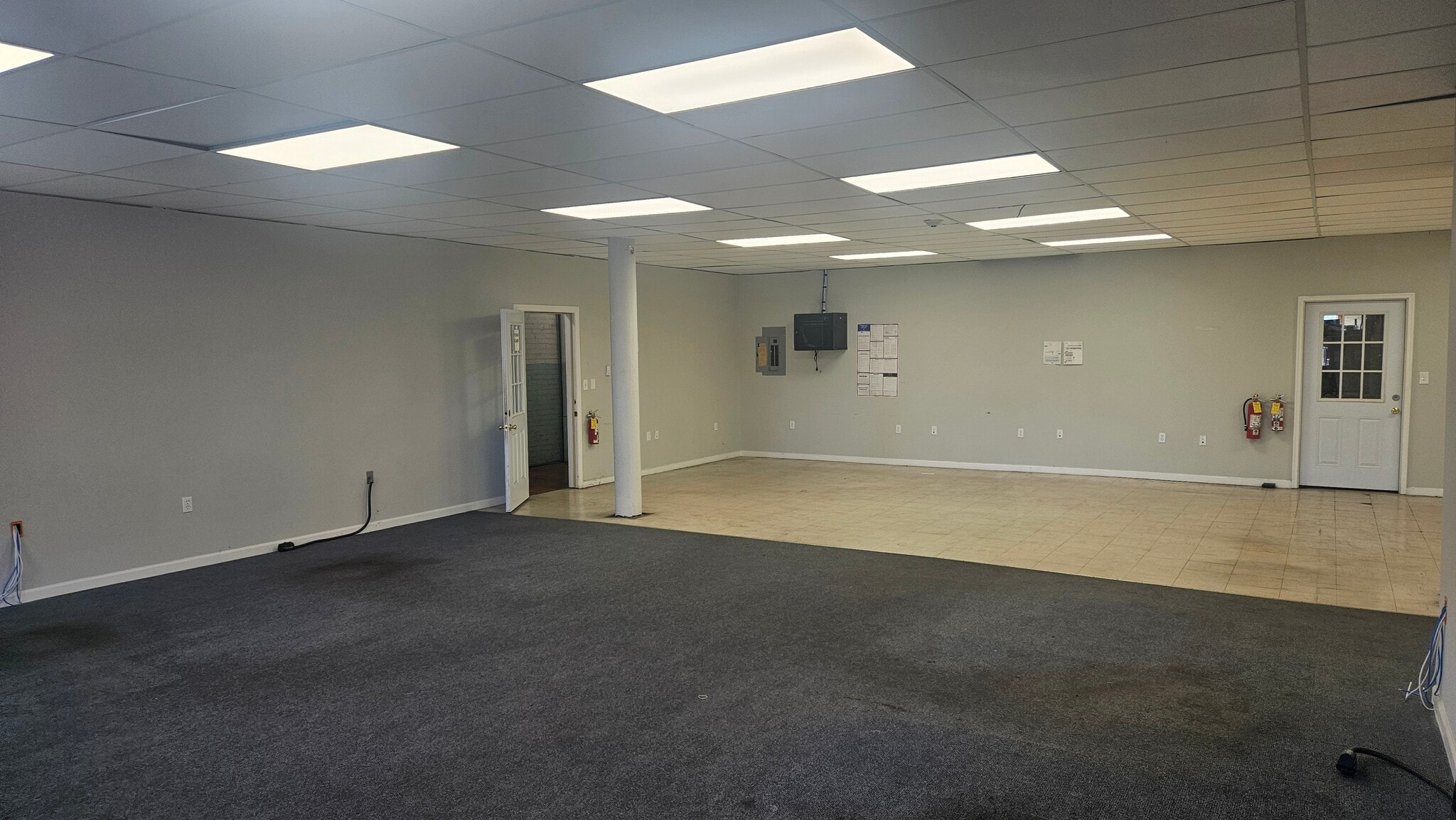 159 Singleton St, Woonsocket, RI à louer Photo intérieure– Image 1 sur 9