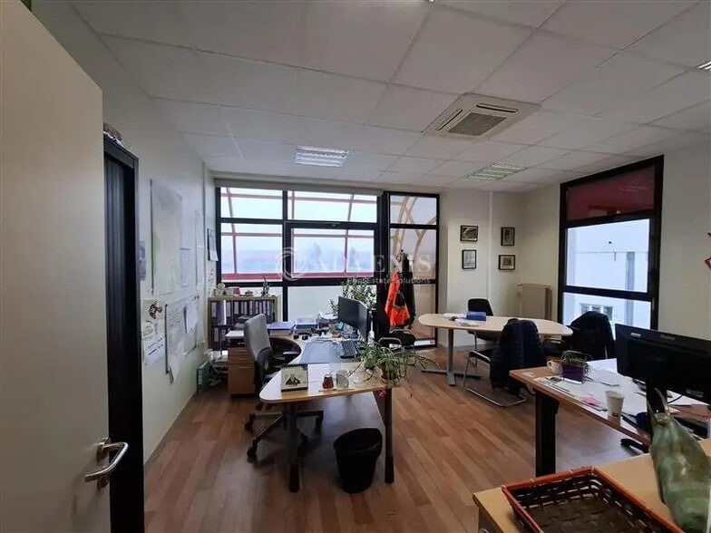 Local d’activités dans Pulnoy à louer - Photo intérieure – Image 2 sur 8