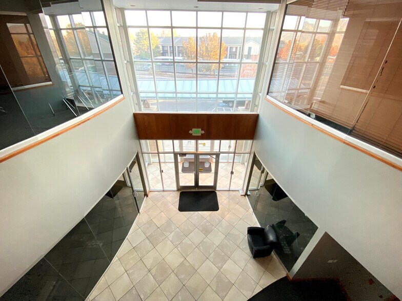 4548 Atherton Dr, Salt Lake City, UT à louer - Photo de l’immeuble – Image 3 sur 15
