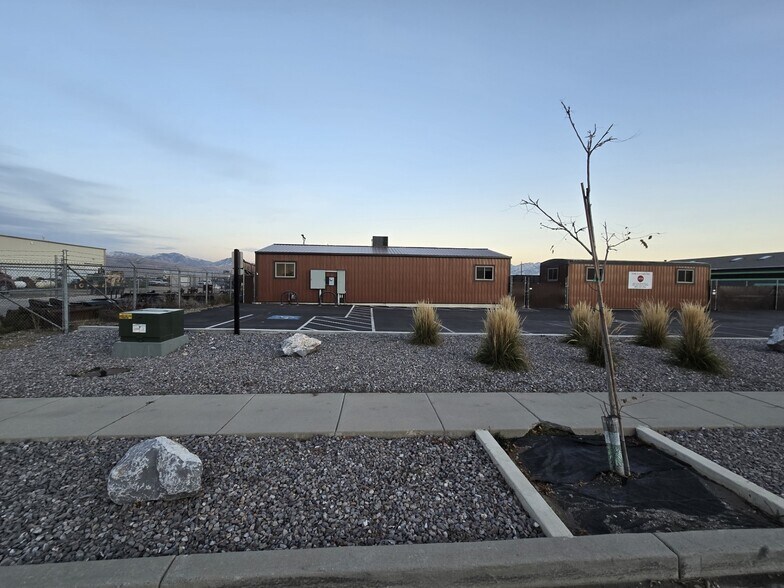 601 S Iron Rose Pl, Salt Lake City, UT à vendre - Photo principale – Image 1 sur 9