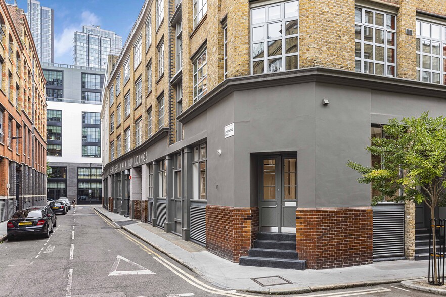 22-38 Shepherdess Walk, Londres à vendre - Photo de l’immeuble – Image 2 sur 8