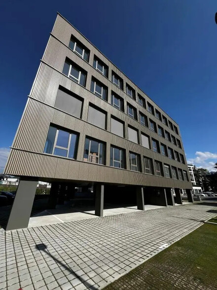 Bureau dans Eybens à vendre - Photo de l’immeuble – Image 3 sur 20