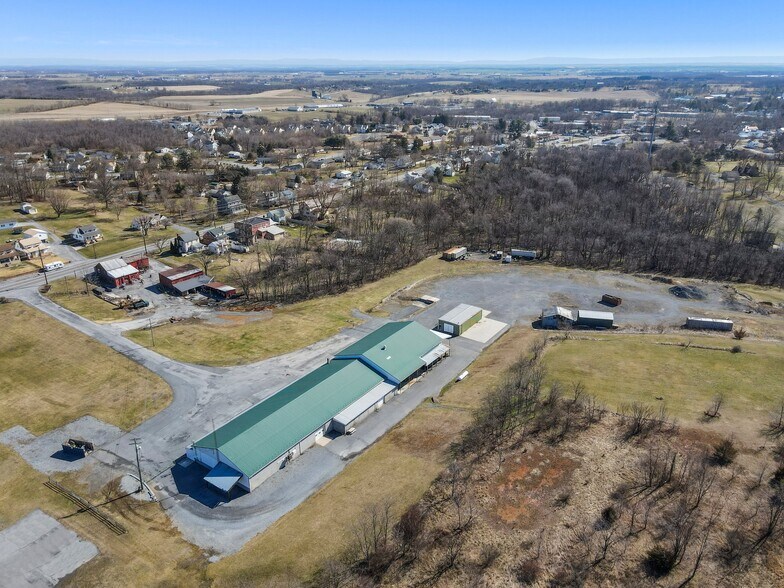 12258 Buchanan Trl W, Mercersburg, PA à louer - Photo de l’immeuble – Image 2 sur 62