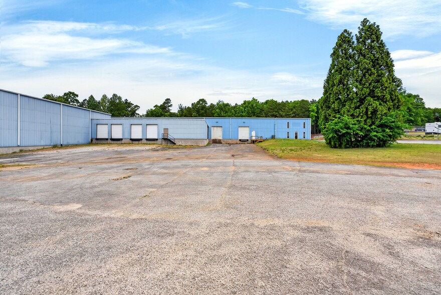 725 Bryant Rd, Spartanburg, SC à vendre - Photo de l’immeuble – Image 3 sur 27