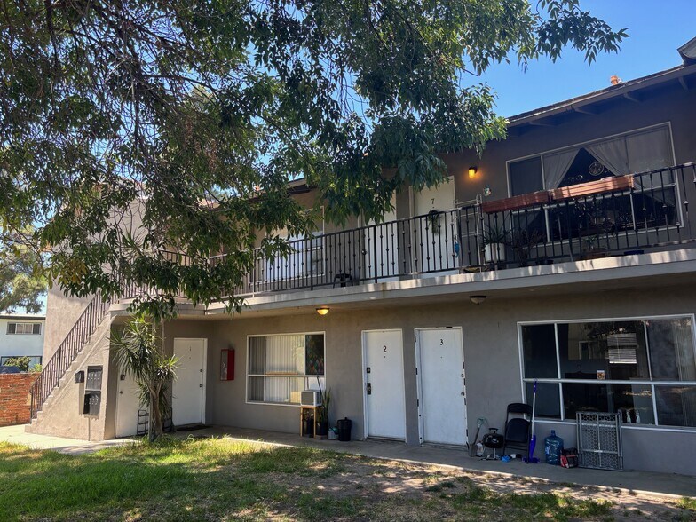 12072 Cole St, Garden Grove, CA à vendre - Photo de l’immeuble – Image 2 sur 3