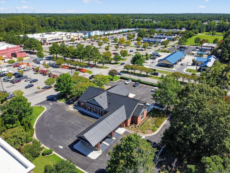 6720 Mooretown Rd, Williamsburg, VA à vendre - Photo de l’immeuble – Image 3 sur 12