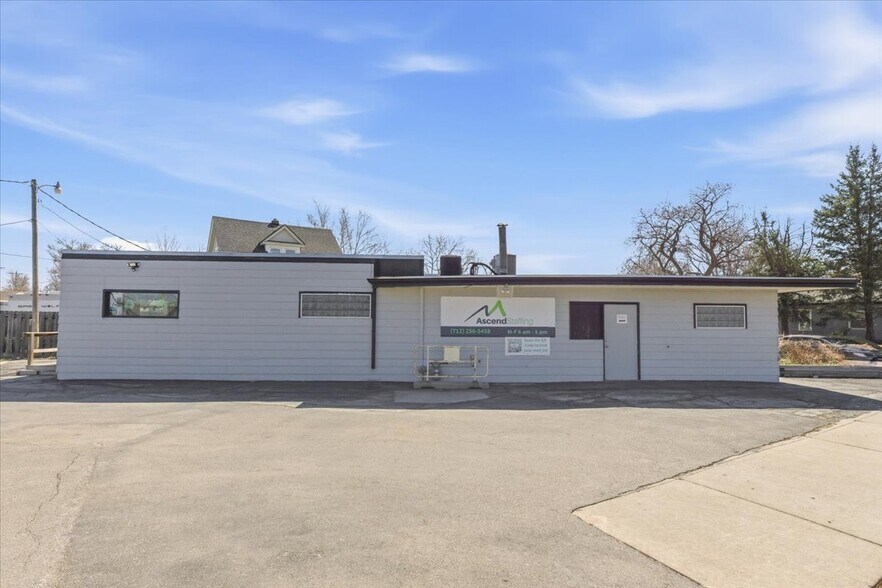 1824 2nd Ave, Council Bluffs, IA à louer - Photo de l’immeuble – Image 2 sur 32