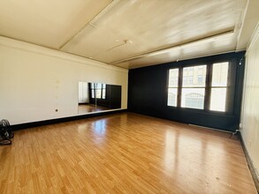 330 Glenwood Ave, Bloomfield, NJ à louer Photo de l’immeuble– Image 1 sur 3
