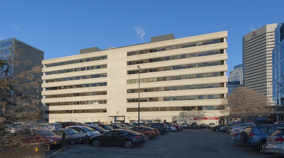 240 Graham Ave, Winnipeg, MB à vendre - Photo de l’immeuble – Image 2 sur 5