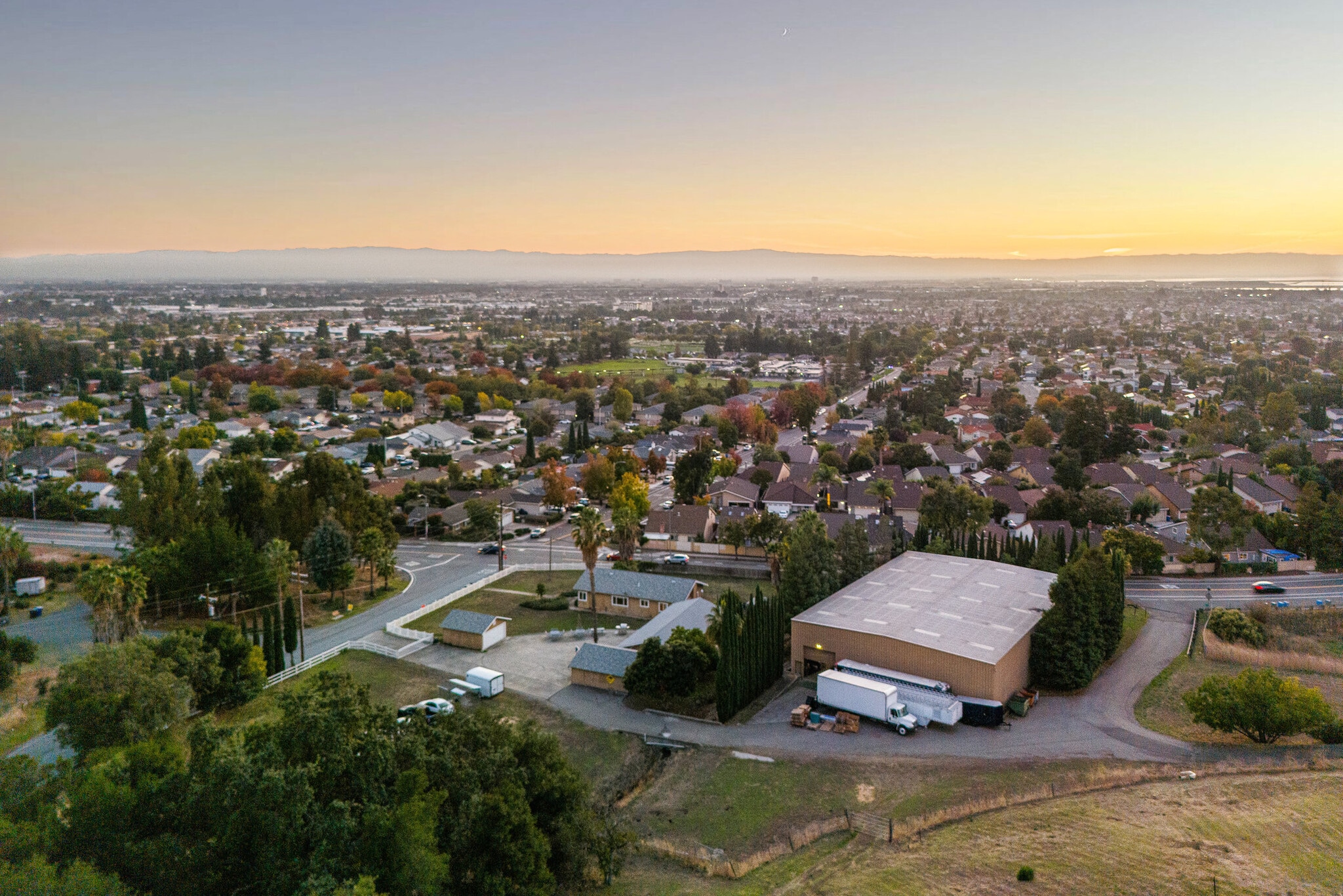 1995 Old Calaveras Rd, Milpitas, CA à vendre Photo principale– Image 1 sur 52