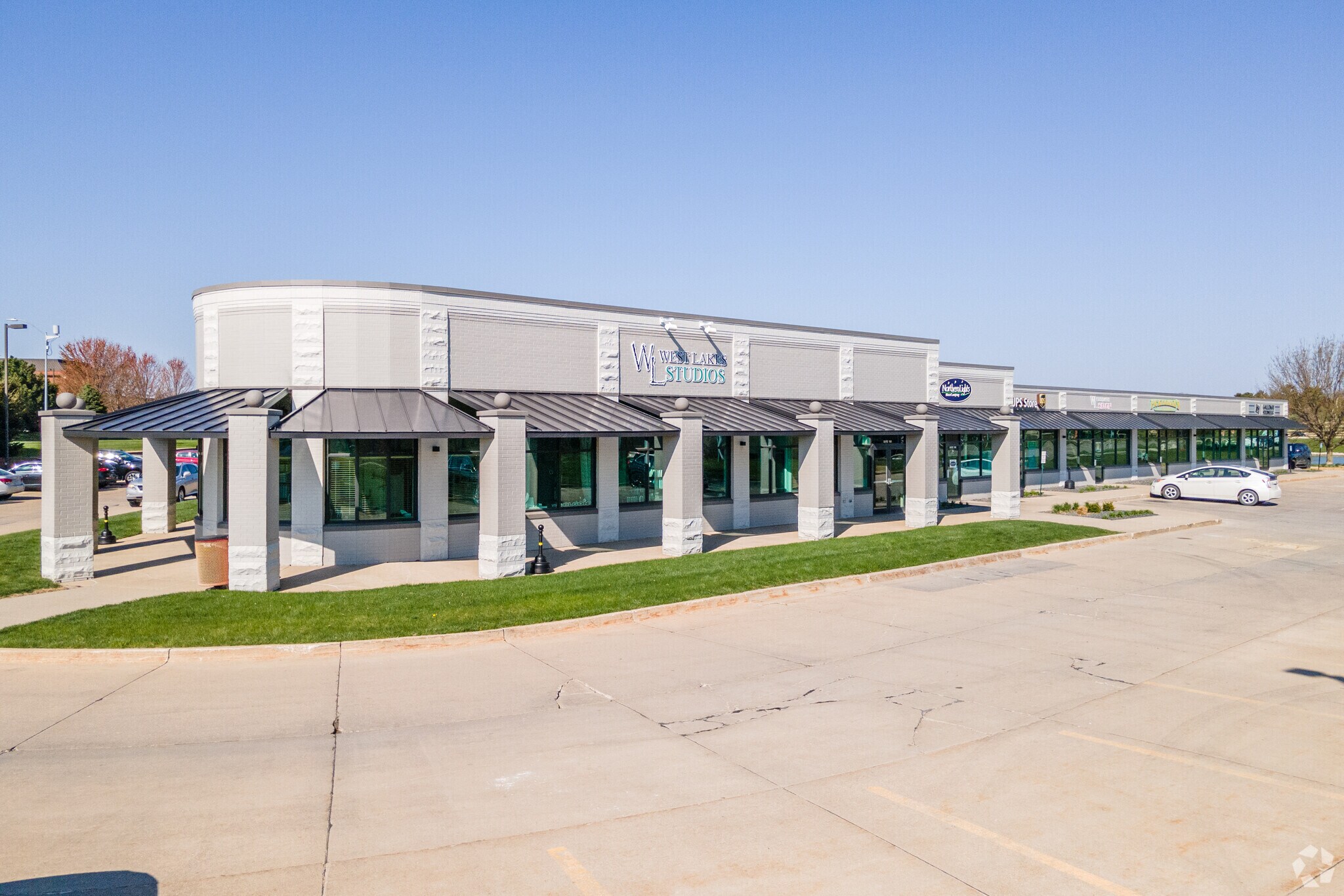 6750 Westown Pky, West Des Moines, IA à louer Photo de l’immeuble– Image 1 sur 11