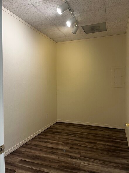 11815 NE Highway 99, Vancouver, WA à louer - Photo de l’immeuble – Image 1 sur 6