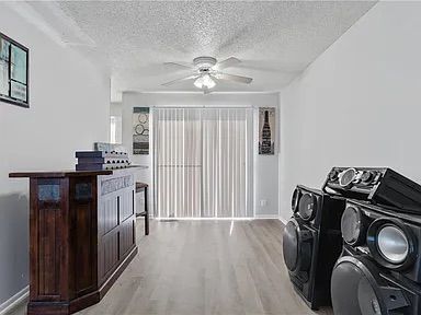 8627 Countryshire Ln, Kansas City, MO à vendre - Photo intérieure – Image 3 sur 32