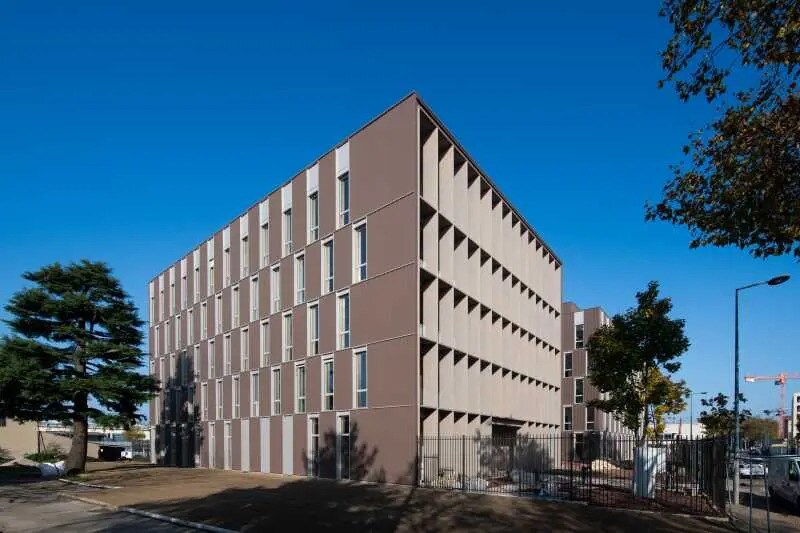 Bureau dans Villeurbanne à louer Photo de l’immeuble– Image 1 sur 9
