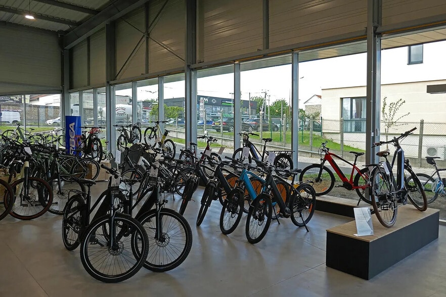 60 Route D'Orleans, Montlhéry à louer - Photo de l’immeuble – Image 3 sur 4