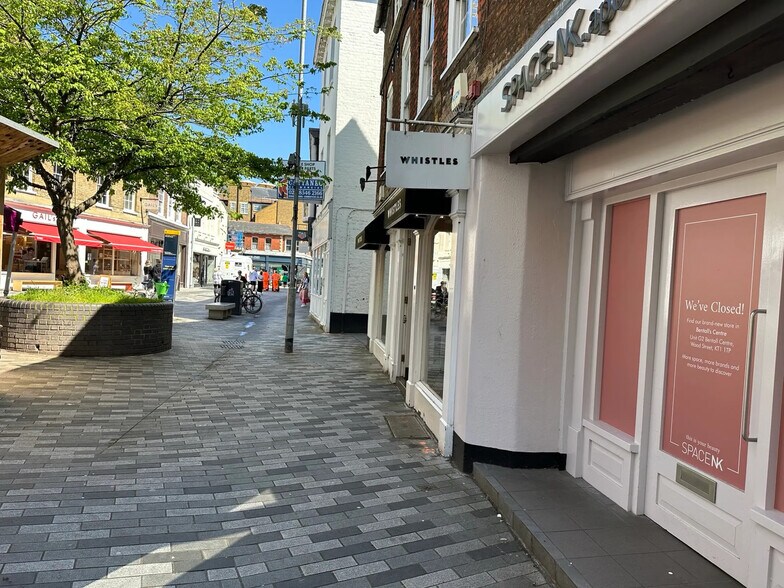 Local commercial dans Unit 2, 2 Church St, Kingston Upon Thames à louer - Photo de l’immeuble – Image 3 sur 12