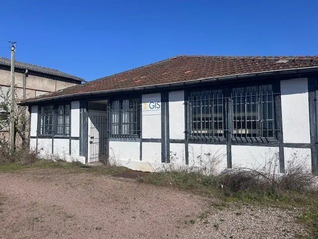 Local d’activités dans Le Creusot à louer - Photo de l’immeuble – Image 1 sur 9