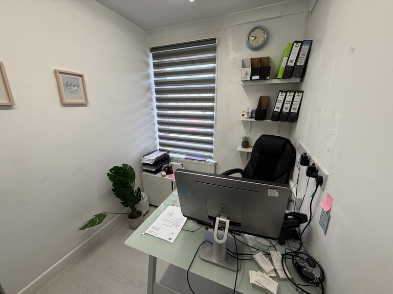 122A Plumstead Common Rd, Londres à vendre - Photo intérieure – Image 2 sur 4