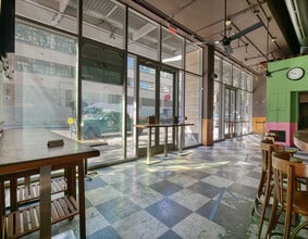 1155 S Grand Ave, Los Angeles, CA à louer Photo intérieure– Image 2 sur 28