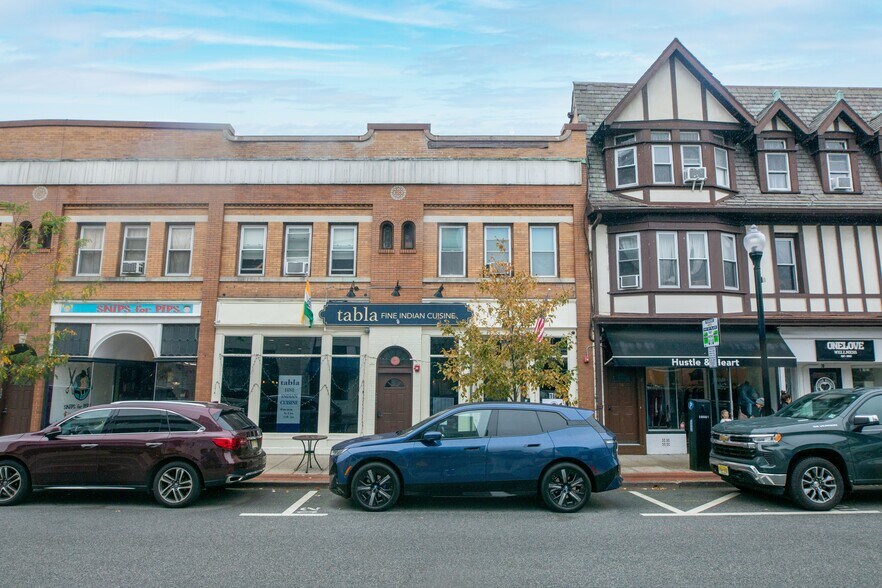 16 S Broad St, Ridgewood, NJ à vendre - Photo principale – Image 1 sur 1