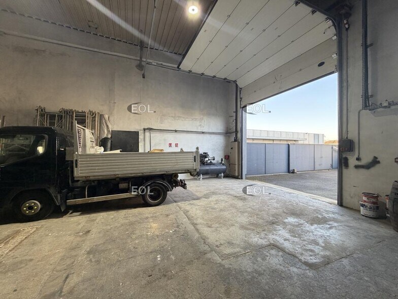 Industriel/Logistique dans Évry-Courcouronnes à vendre - Photo intérieure – Image 3 sur 5