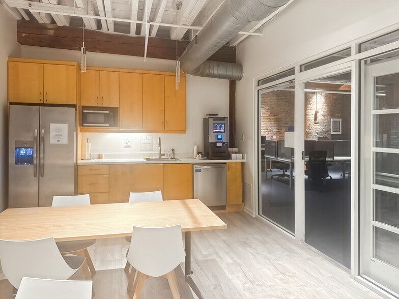 1820 Lancaster St, Baltimore, MD à louer - Photo intérieure – Image 3 sur 19