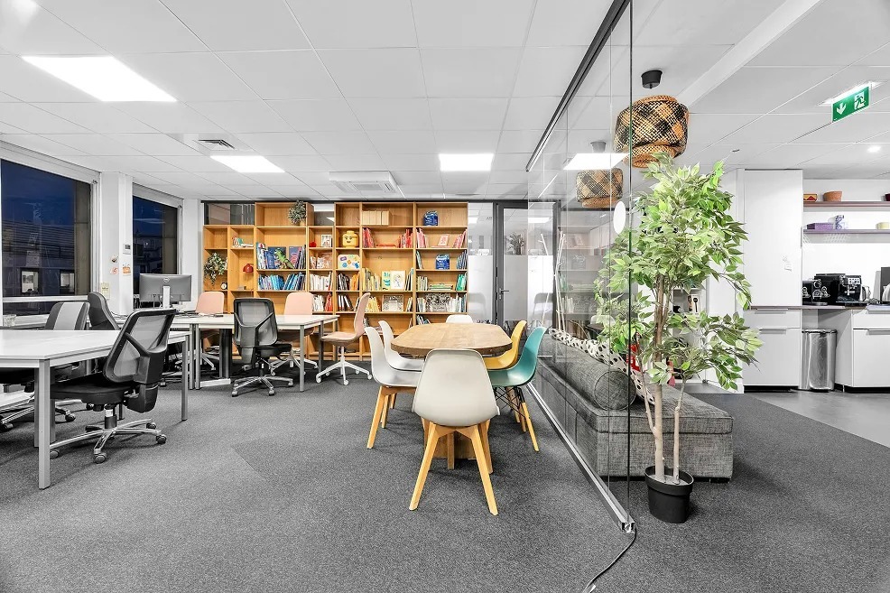 58 Avenue Charles De Gaulle, Neuilly-sur-Seine à louer Photo intérieure– Image 1 sur 6