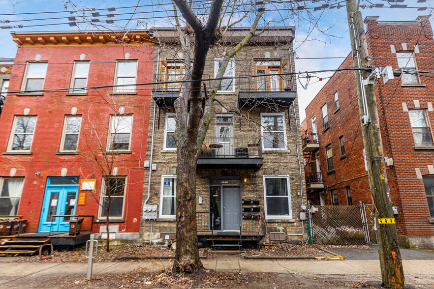 4568 Rue Boyer, Montréal, QC à vendre - Photo principale – Image 1 sur 15