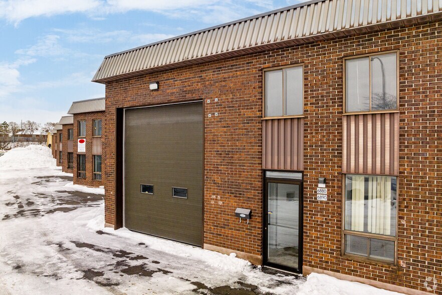6880 Boul Couture, Montréal, QC à louer - Photo de l’immeuble – Image 2 sur 4