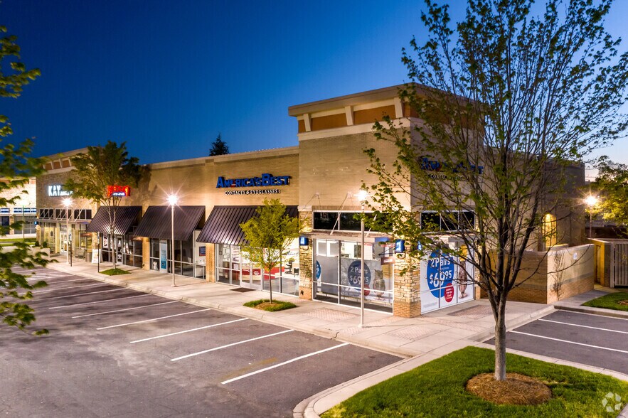 12801 S Tyron St, Charlotte, NC à louer - Photo de l’immeuble – Image 3 sur 15