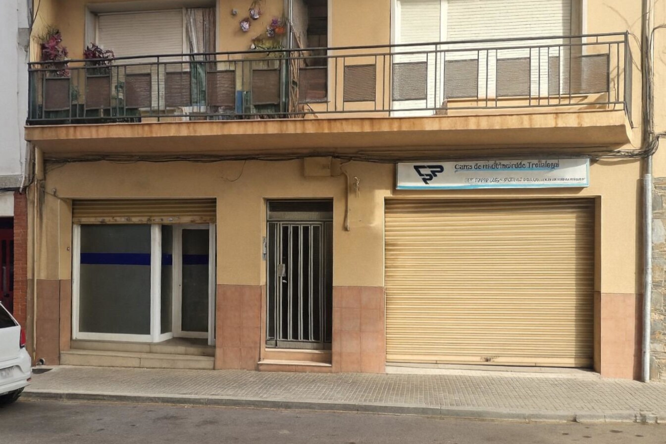 Immeuble residentiel dans Castellar del Vallès, Barcelona à vendre Photo intérieure– Image 1 sur 2