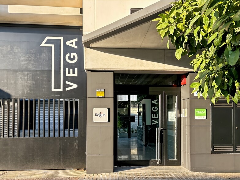 Calle Almutamid, 6, Camas, Sevilla à louer - Photo de l’immeuble – Image 3 sur 3