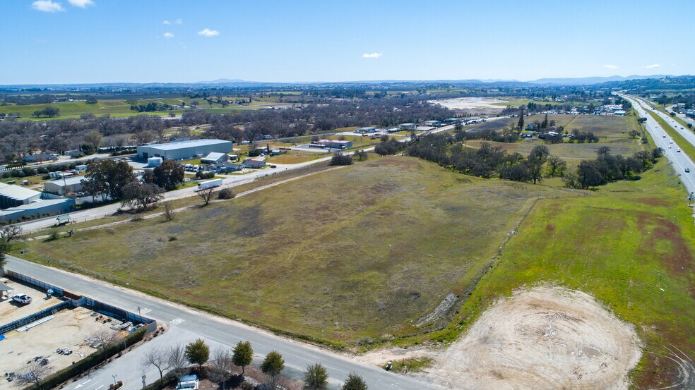6229 Monterey Rd, Paso Robles, CA à vendre - Photo de l’immeuble – Image 3 sur 13