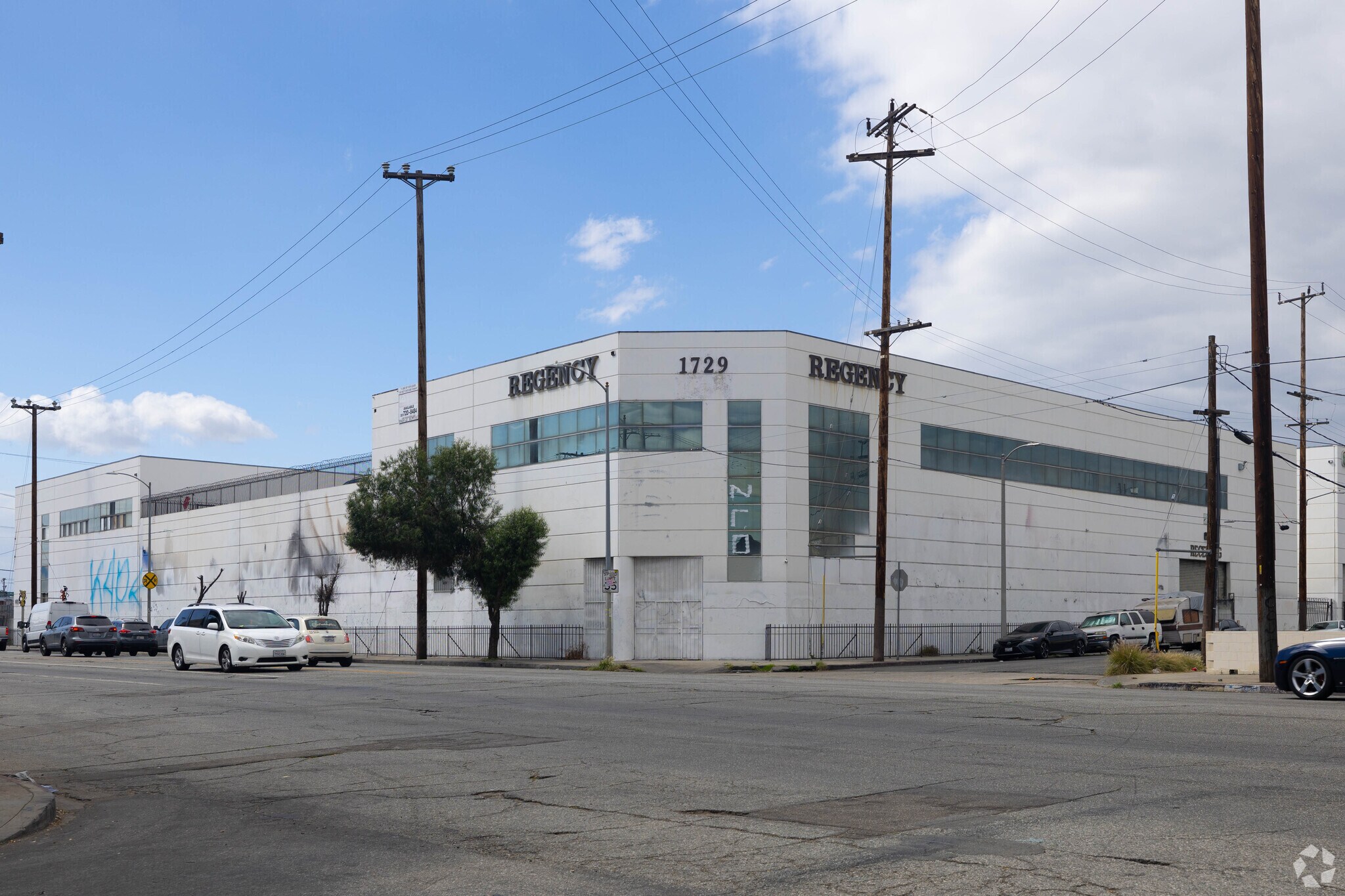 1729 E Washington Blvd, Los Angeles, CA à louer Photo principale– Image 1 sur 9