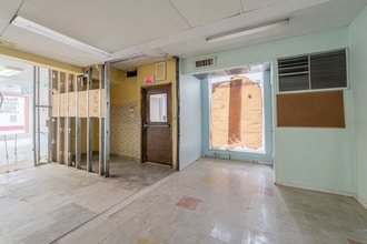 6200-6204 Boul Monk, Montréal, QC à louer Photo intérieure– Image 1 sur 5