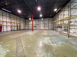 207-235 Clifton Blvd, Clifton, NJ à louer Photo intérieure– Image 2 sur 10