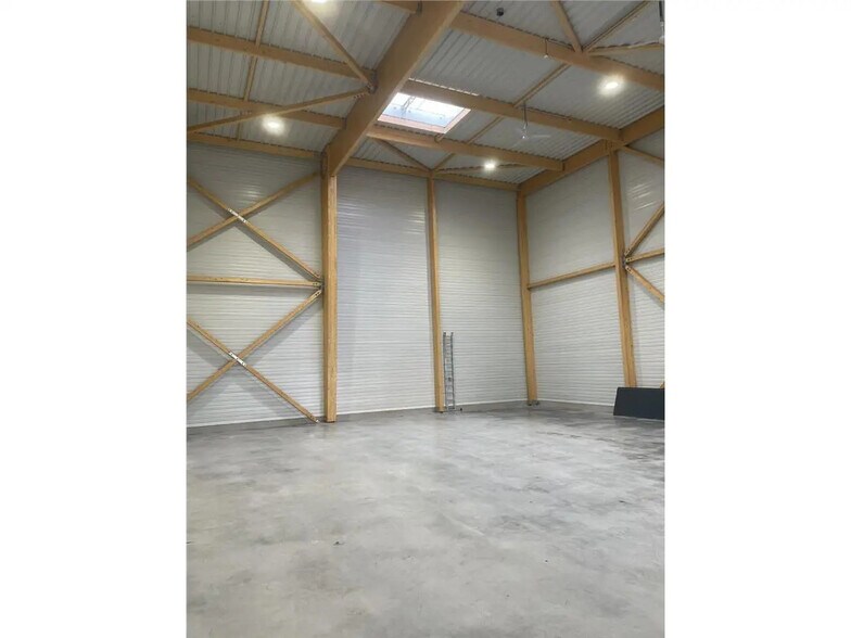 38 Chemin Latéral, Romainville à louer - Photo de l’immeuble – Image 3 sur 19