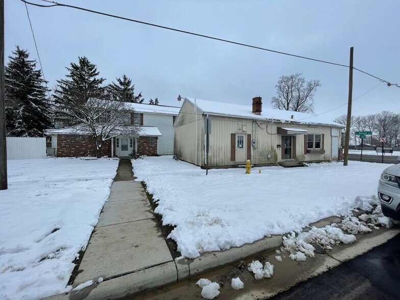 5002 S Walnut St, South Bloomfield, OH à vendre - Photo de l’immeuble – Image 2 sur 26