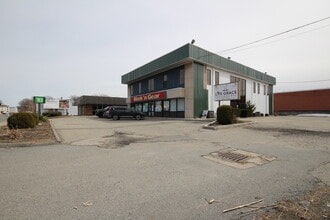 1233 Main St, Worcester, MA à louer Photo intérieure– Image 1 sur 20