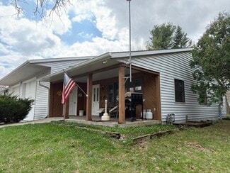 Plus de détails pour 1210 Arndt St, Fort Atkinson, WI - Local d’activités à vendre